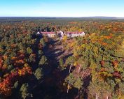 ©Baum&Zeit Baumkronenpfad Beelitz-Heilstätten Luftaufnahme Chirurgiegebäude mit Waldpark